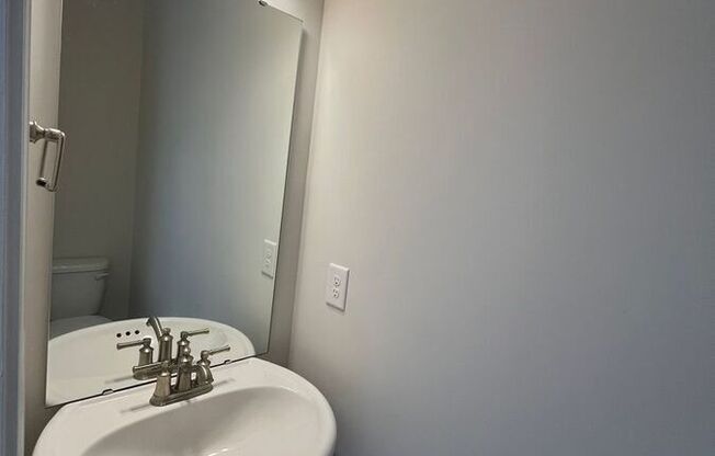 1630 GLACIER DR