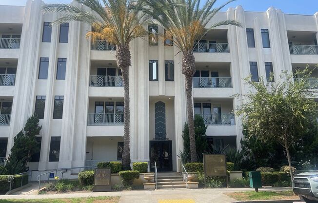 5625 Crescent Park W Apt 318