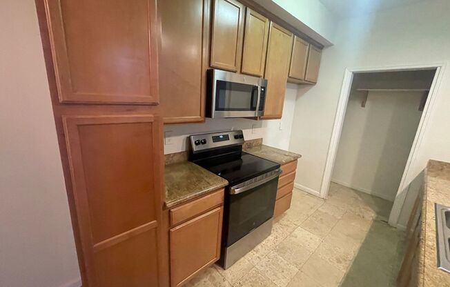 2 beds, 2 baths, $2,299, Unit #181