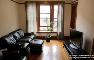 3914 North Greenview Ave.