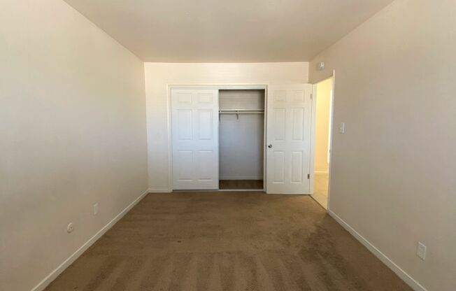 2 beds, 1 bath, 825 sqft, $1,595, Unit 233-4