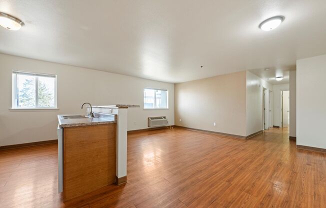 2 beds, 1 bath, 910 sqft, $1,430, Unit K204