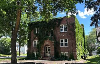 College Street Apartments