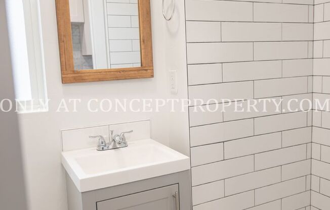1 bed, 1 bath, 320 sqft, $1,125, Unit 4H