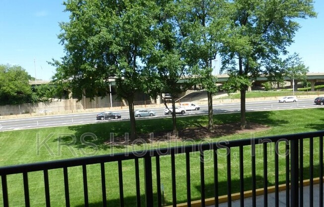 1300 Army Navy Dr Apt 506