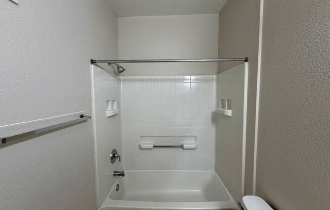 2 beds, 2 baths, $1,550, Unit # 6231