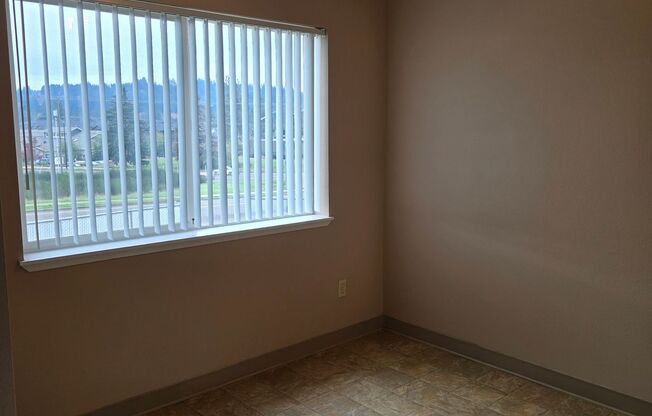 2 beds, 1 bath, 882 sqft, $1,415, Unit 226