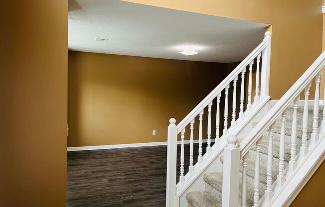 Welcome home to this stunning 5 bedroom 3 full bathroom home located in College Park! Must see!