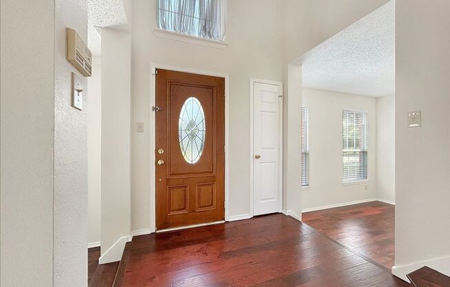 Move-in Ready 4-bed 2.5-bath Home in Mesquite's highly desirable PARKVIEW Subdivision