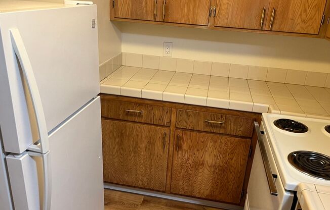 1 bed, 1 bath, $2,425, Unit 205