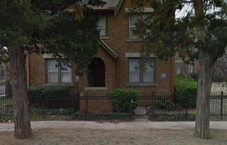 1404 NW 25th St.
