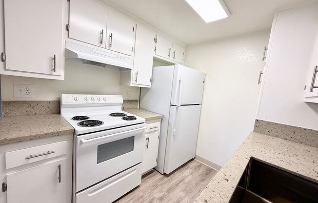 2 beds, 1 bath, 825 sqft, $2,550, Unit 1779