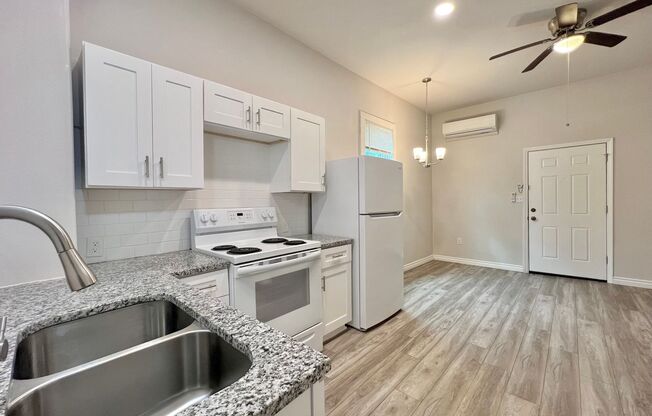 1 bed, 1 bath, $725, Unit 241 Post Ave Apt 1