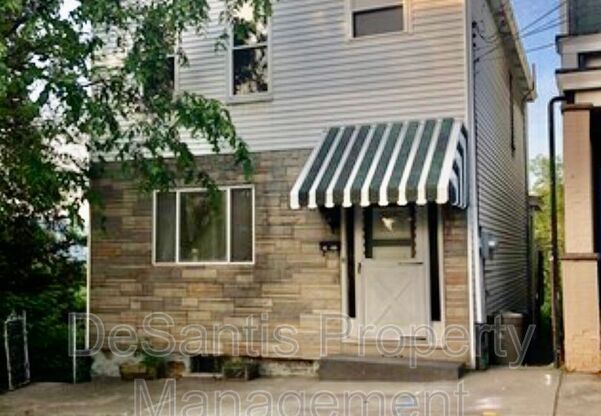 1505 FLECK ST