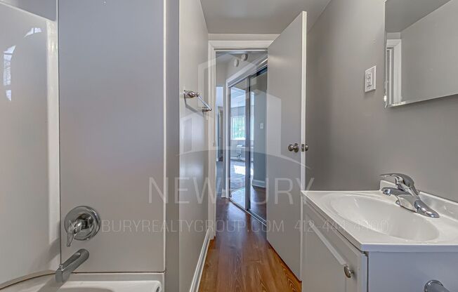 1 bed, 1 bath, 520 sqft, $725, Unit 313-02