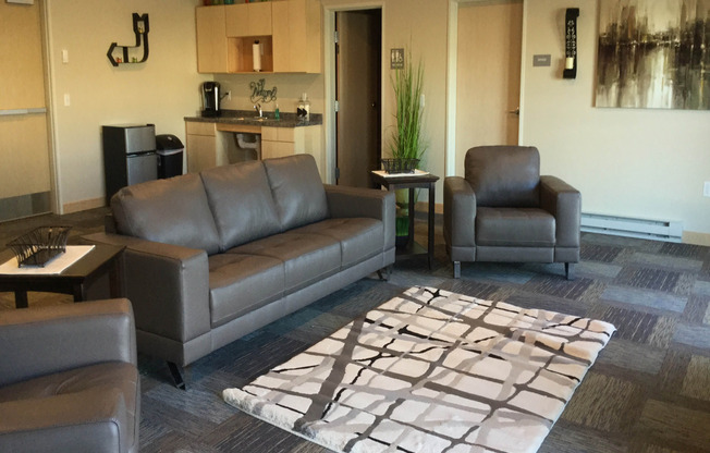 1 bed, 1 bath, 745 sqft, $1,205, Unit 113