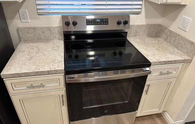 1 bed, 1 bath, 825 sqft, $2,495, Unit 115