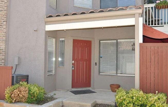 4242 N CAPISTRANO DR