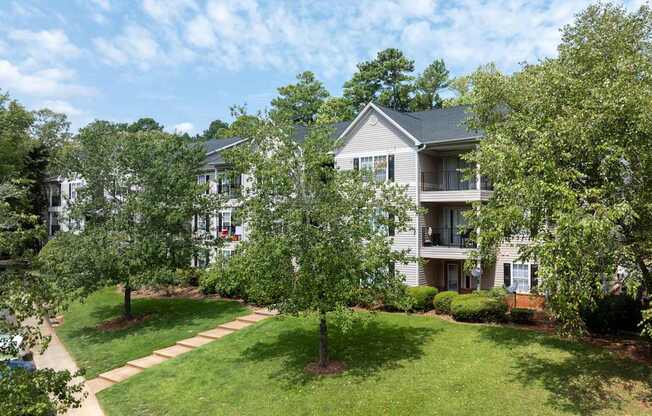 Exterior View at Magnolia Pointe Apartments in Duluth, GA