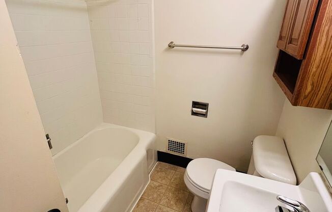 135 East Johnson Street