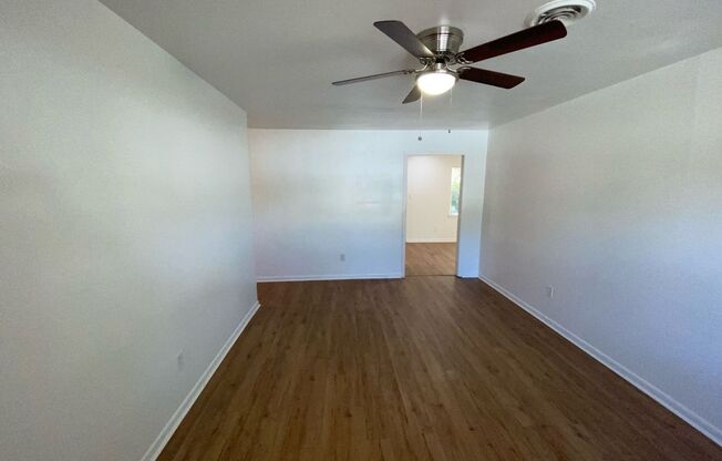 3 beds, 1 bath, $1,100