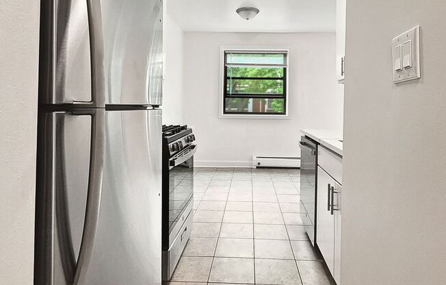 1 bed, 1 bath, $1,695, Unit 1111H-301