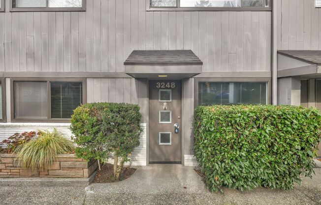 Broadmoor Manor (112)