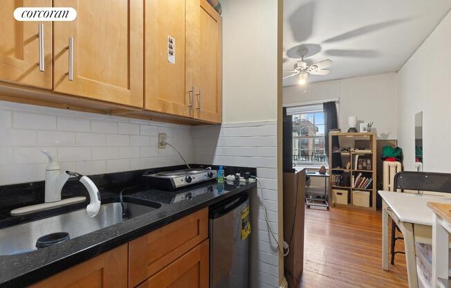 120 MONTAGUE ST