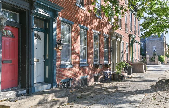 Large 3 Bedroom Single Family Home on Forster St