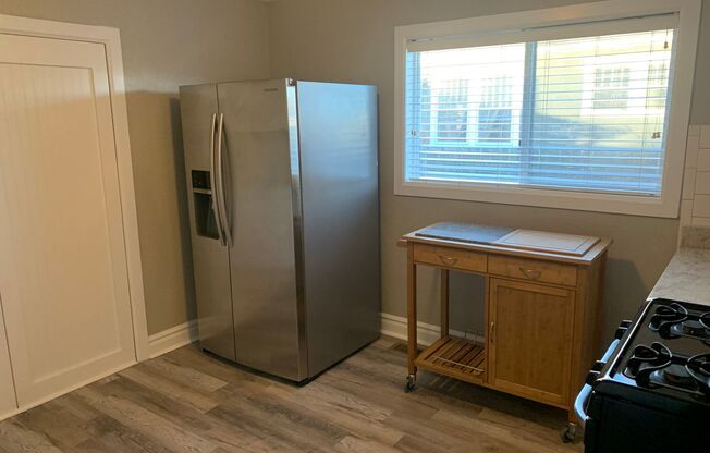 Stunning 4 Bed / 2 Bath Home in the Heart of Berkeley | $4,215/mo