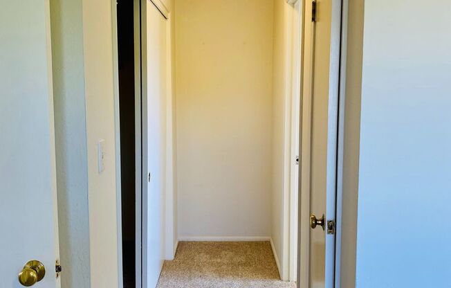 1 bed, 1 bath, 609 sqft, $1,995, Unit 311 Katherine Ave Apt 4