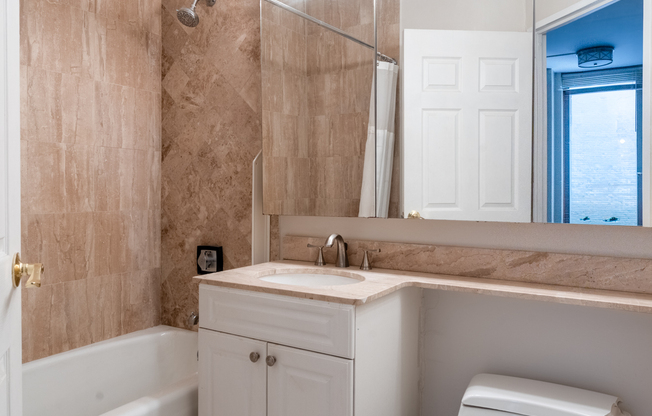 2 beds, 1 bath, $4,950, Unit 12B