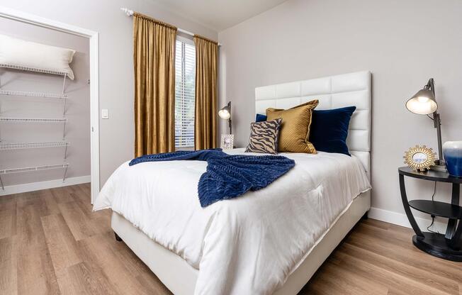 1 bed, 1 bath, 817 sqft, $1,505