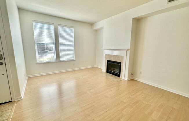 Hamilton 3+bd/2.5bth Townhome w/Den