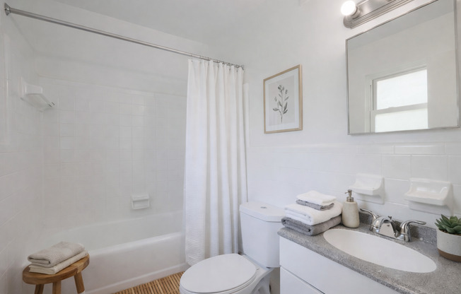 1 bed, 1 bath, 633 sqft, $1,025, Unit 2182-15