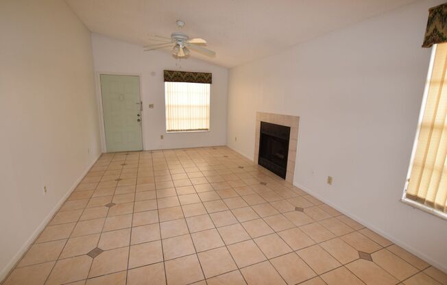 2 Bedroom, 2 Baths Condo For Rent in Southbrooke Condos at 4818 S Semoran Blvd #508 Orlando, Fl. 32822