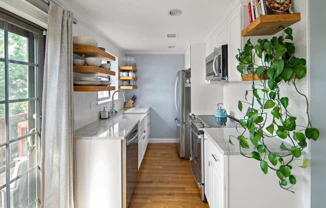 1 DEVENS ST