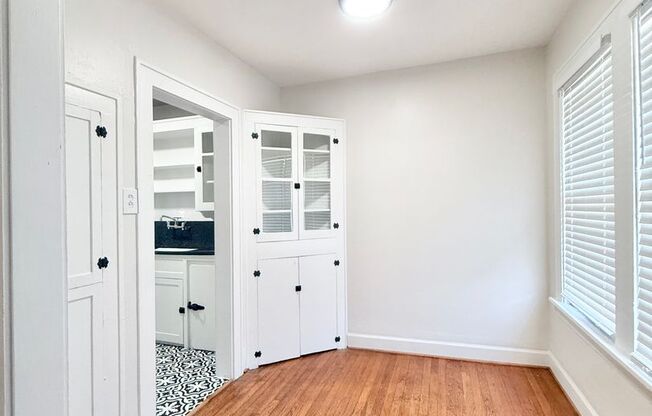 1 bed, 1 bath, $1,095, Unit B2615