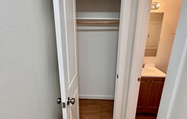 1 bed, 1 bath, $1,125, Unit 38