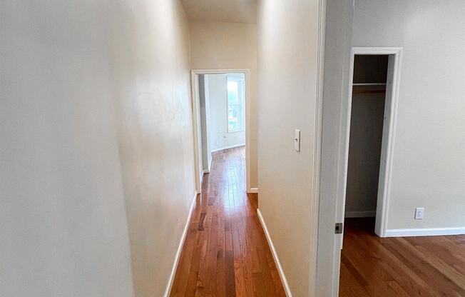 3320 GLENWOOD RD
