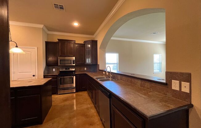 4 beds, 2.5 baths, 2,407 sqft, $2,595, Unit Stallion 3140