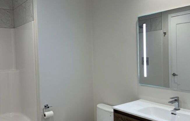 1 bed, 1 bath, 581 sqft, $1,725, Unit 1304