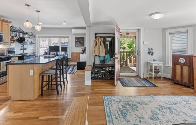 17 B BONAIR ST