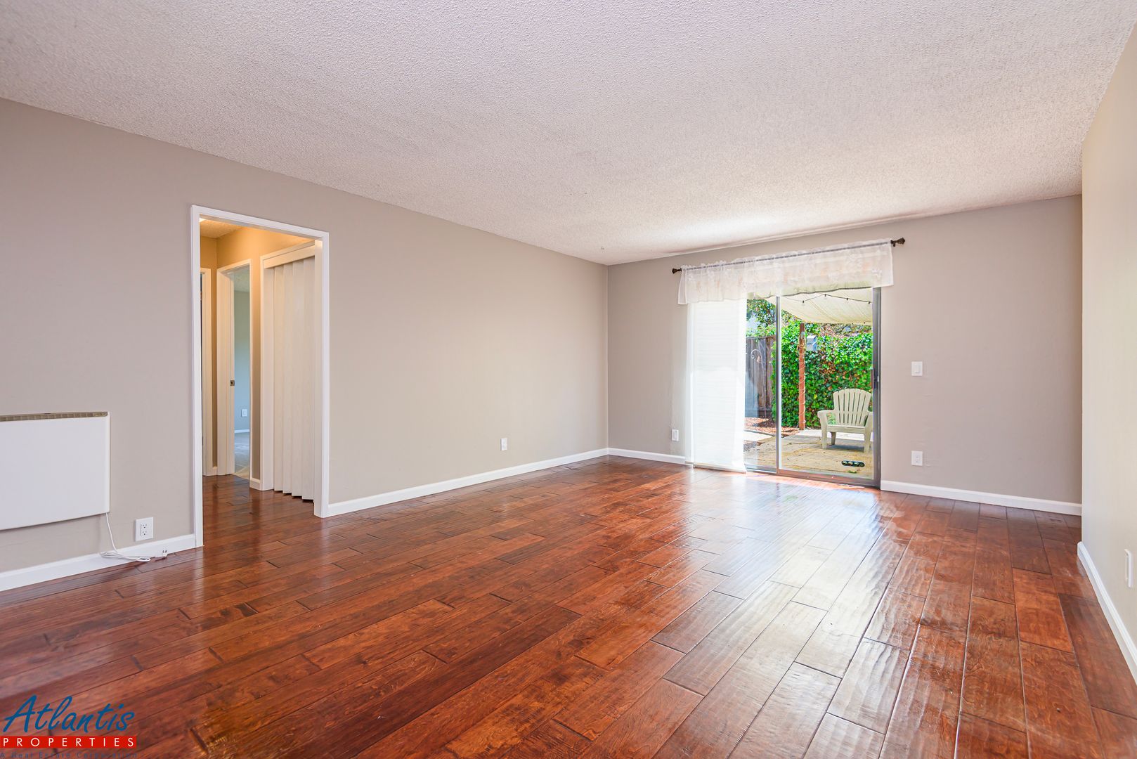 Lovely Condo | Private Yard | Prime Location