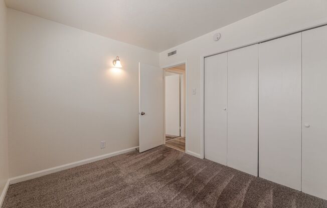 2 beds, 1 bath, 900 sqft, $829, Unit 229-I