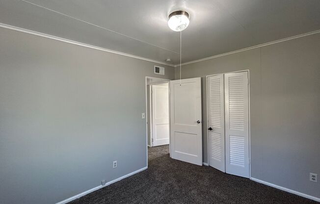 2 beds, 1 bath, $1,325