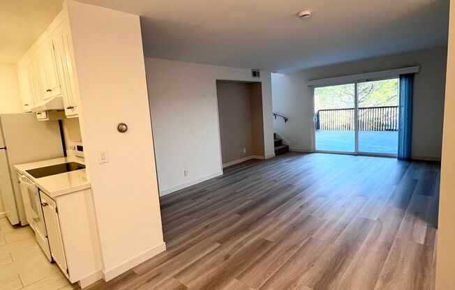 Bright, Cheery and Newly Renovated 2x1 behind Bon Air!