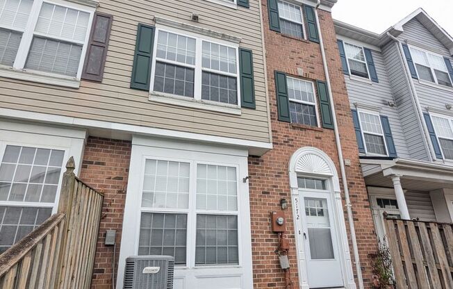 Recently renovated townhome in Ballenger Creek available before the holidays!