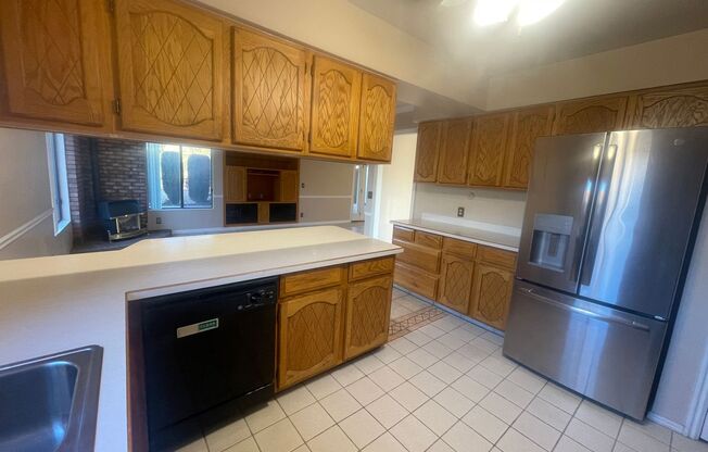 3 beds, 2 baths, $2,400