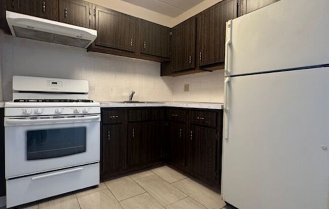 225 Independence Ave